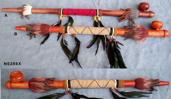 Friedenspfeife aus Holz 70cm, Musterbeispiel